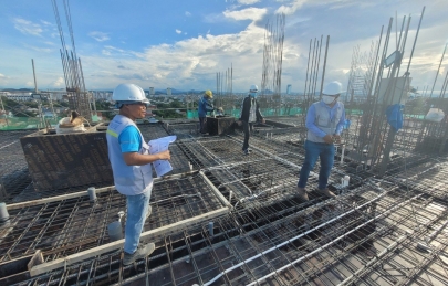 Tòa W3 - West Sky hoàn thành đổ sàn tầng 9